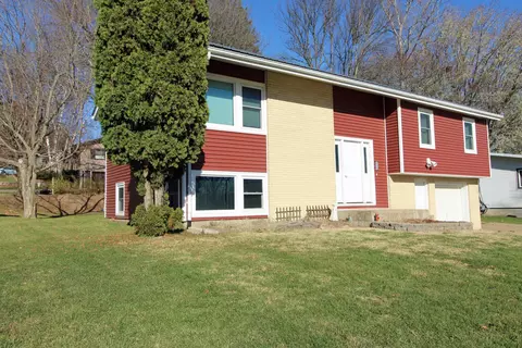 790 W Parkview Dr, Richland Center, WI 53581
