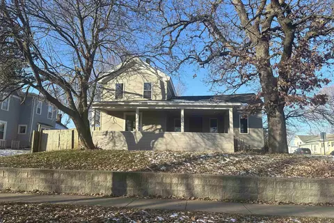1103 Oak Ave, Tomah, WI 54660