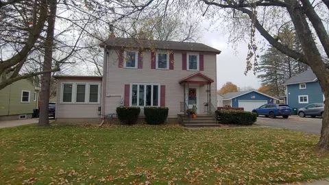 986 Metomen St, Ripon, WI 54971