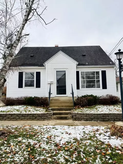 243 W 1st St, Richland Center, WI 53581