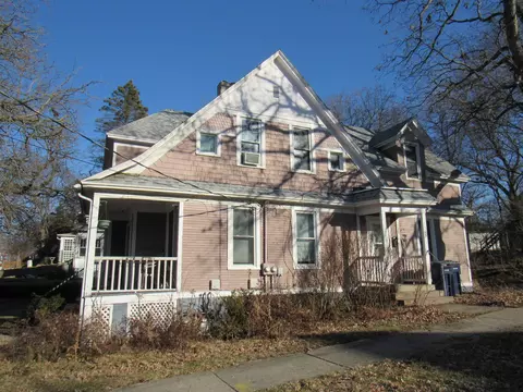 721 S Garfield Ave, Janesville, WI 53545