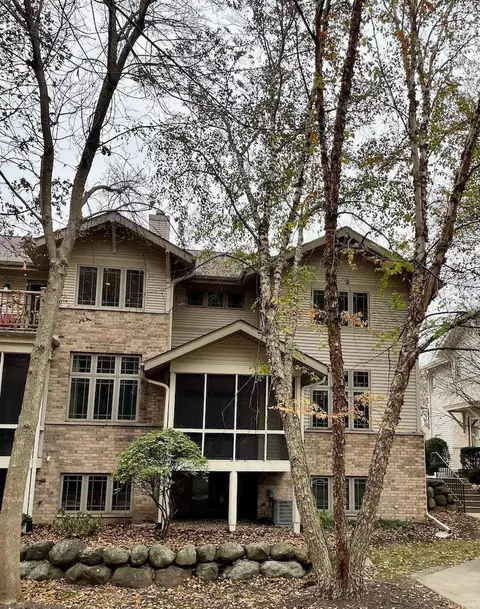 56 Wood Brook Way, Fitchburg, WI 53711