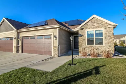 390 Bella Way, Sun Prairie, WI 53590