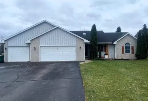 703 W Cutter Dr, Beloit, WI 53511