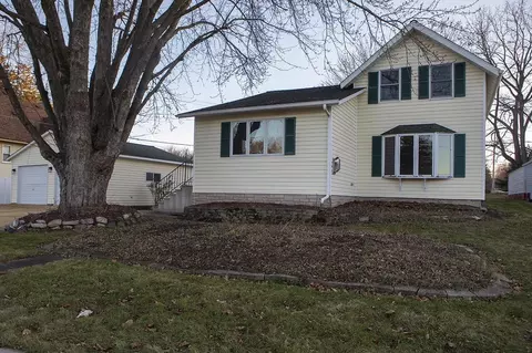 105 Liberty St, Deerfield, WI 53531