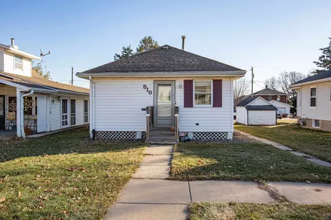 510 N Jackson St, Cuba City, WI 53807