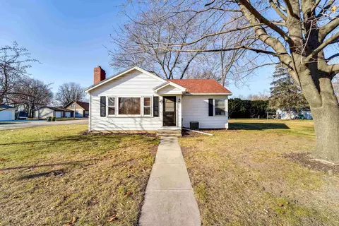 515 Dallas St, Sauk City, WI 53583