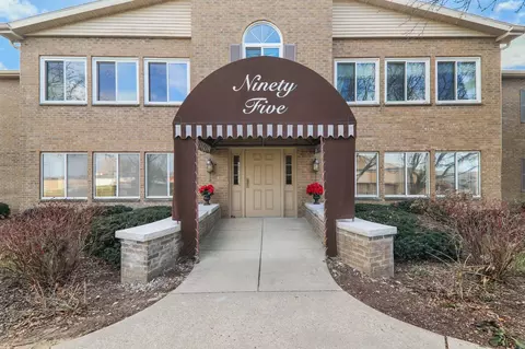 95 Golf Pkwy #G, Madison, WI 53704