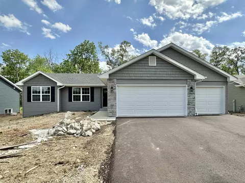 678 W Rice Dr, Beloit, WI 53511