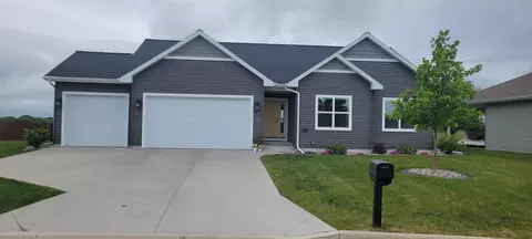 369 Buena Vista Dr, Arlington, WI 53911