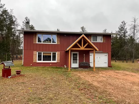 945 Alston Ct, Nekoosa, WI 54457