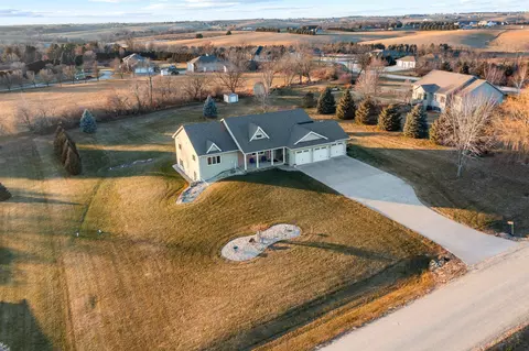 6861 Woodland Rd, Platteville, WI 53818