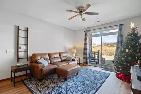 121 Metro Ter #105, Madison, WI 53718