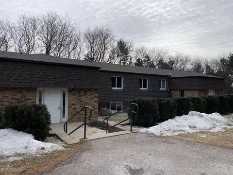 1604 Green Valley Dr, Janesville, WI 53546