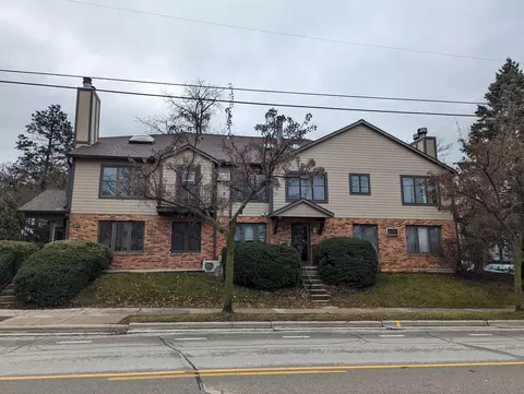 311 Forest St #2D, Madison, WI 53726