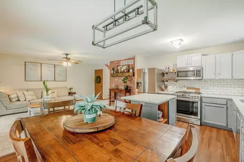 644 Granite Way, Sun Prairie, WI 53590