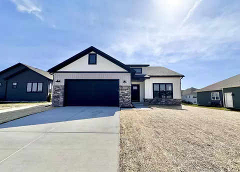 1009 Nordland Dr #58, Stoughton, WI 53589