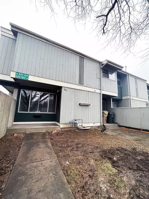 420 East Blf, Madison, WI 53704