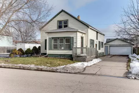 1510 Woodman Rd, Janesville, WI 53545