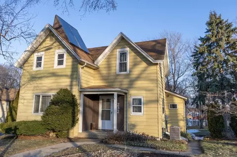 232 N Main St, Deerfield, WI 53531