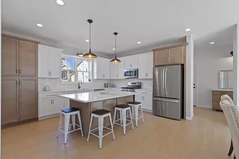 2862 Radicchio Dr, Fitchburg, WI 53711