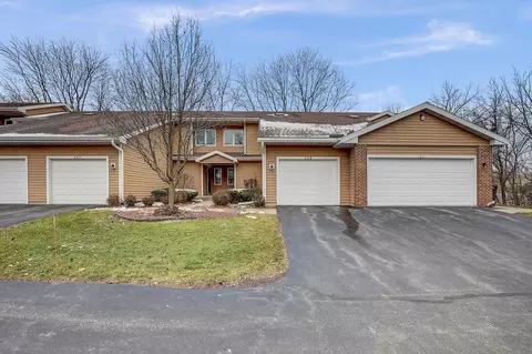 209 Meadow Oak Trl, Waunakee, WI 53597
