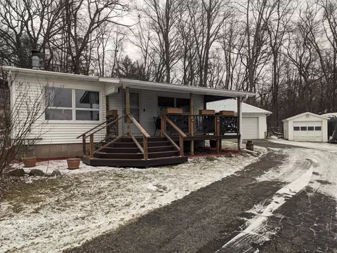 e13314 Sue Kay Drive, Merrimac, WI 53561