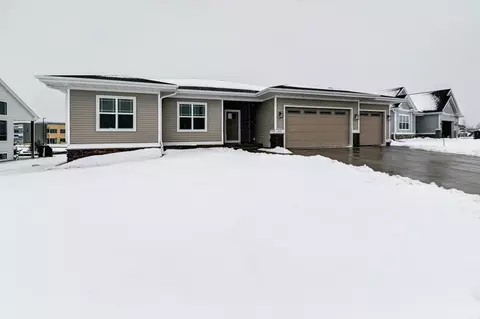 1525 N Thompson Rd, Sun Prairie, WI 53590