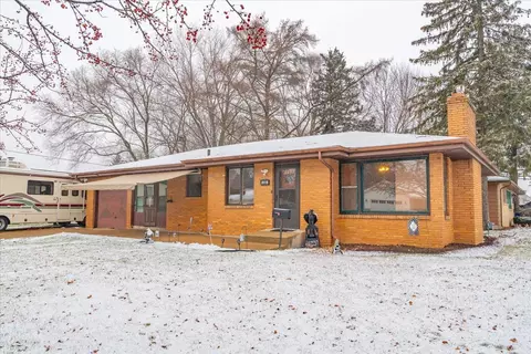 2233 Rutledge Ave, Janesville, WI 53545