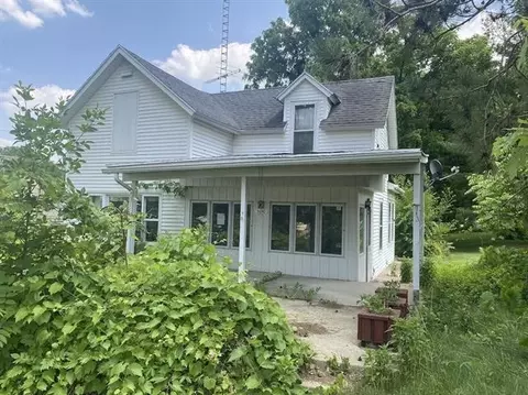5690 Noble St, Gratiot, WI 53541