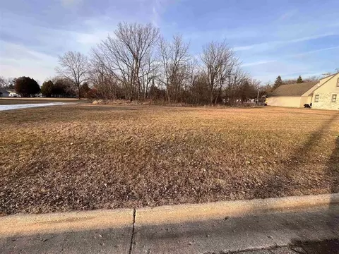 3612 Tripp Rd, Janesville, WI 53548