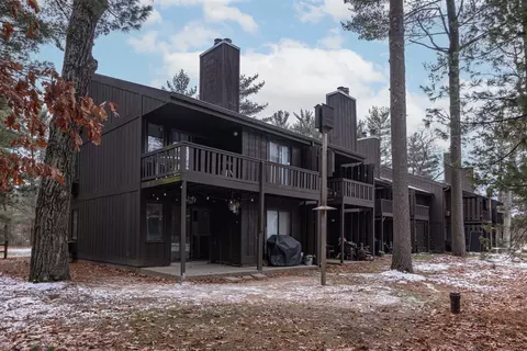 12 Spruce Trl, Wisconsin Dells, WI 53965