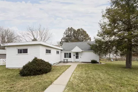 342 Jackson St, Fort Atkinson, WI 53538