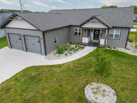 1611 Premier Pl, Fort Atkinson, WI 53538