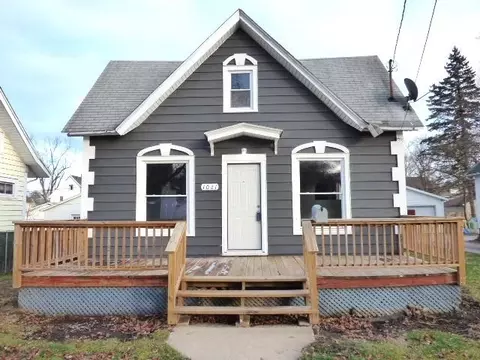 1021 8th St, Beloit, WI 53511