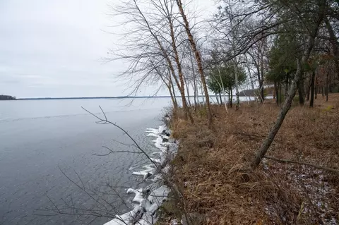 w4656 South Shore Road, Mauston, WI 53948
