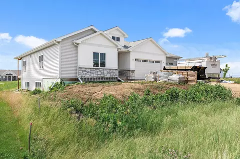 6695 Grouse Woods Rd, Windsor, WI 53532