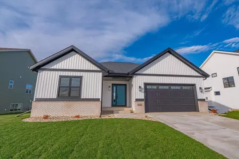 2583 Holstein Ln, Madison, WI 53711