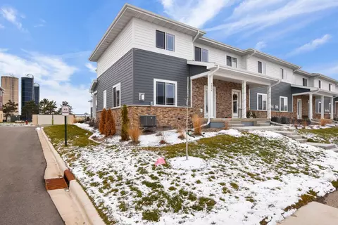 4894 Innovation Dr, Deforest, WI 53532