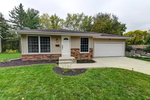 206 Belmont Cir, Madison, WI 53714