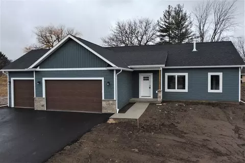 405 Luann Kay Ln, Orfordville, WI 53576