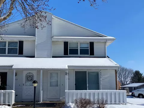 1420 Canyon Dr, Janesville, WI 53546