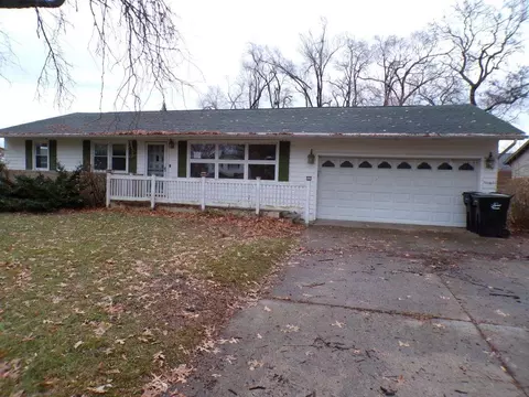 2523 Skyline Dr, Beloit, WI 53511
