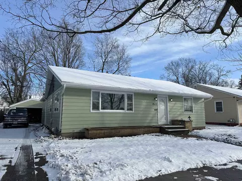 1843 Porter Ave, Beloit, WI 53511