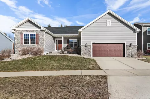 9526 Wild Prairie Trl, Verona, WI 53593