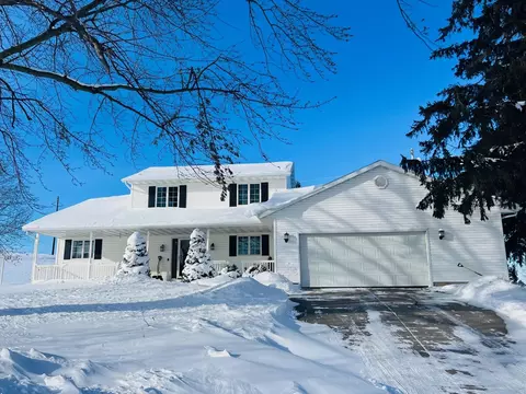 1516 Aldora Ct, Waunakee, WI 53597