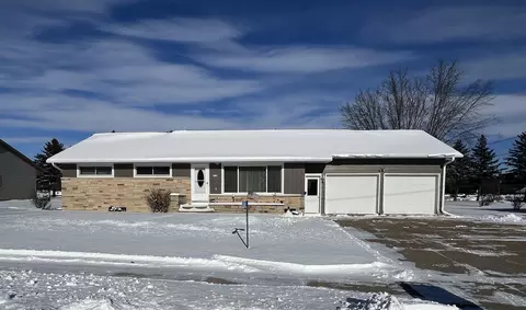 5734 Church St, Auburndale, WI 54412