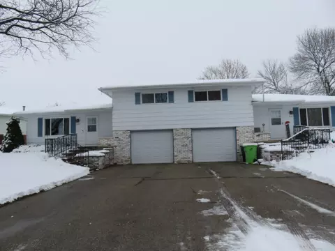227-229 Starkweather Dr, Beaver Dam, WI 53916