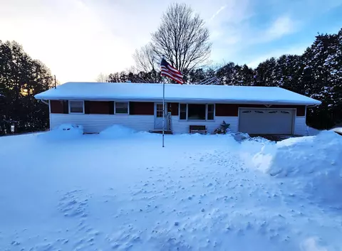 1003 S Harrison St, Lancaster, WI 53813