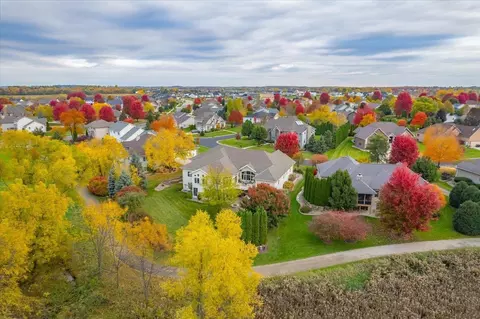1969 Frawley Dr, Sun Prairie, WI 53590